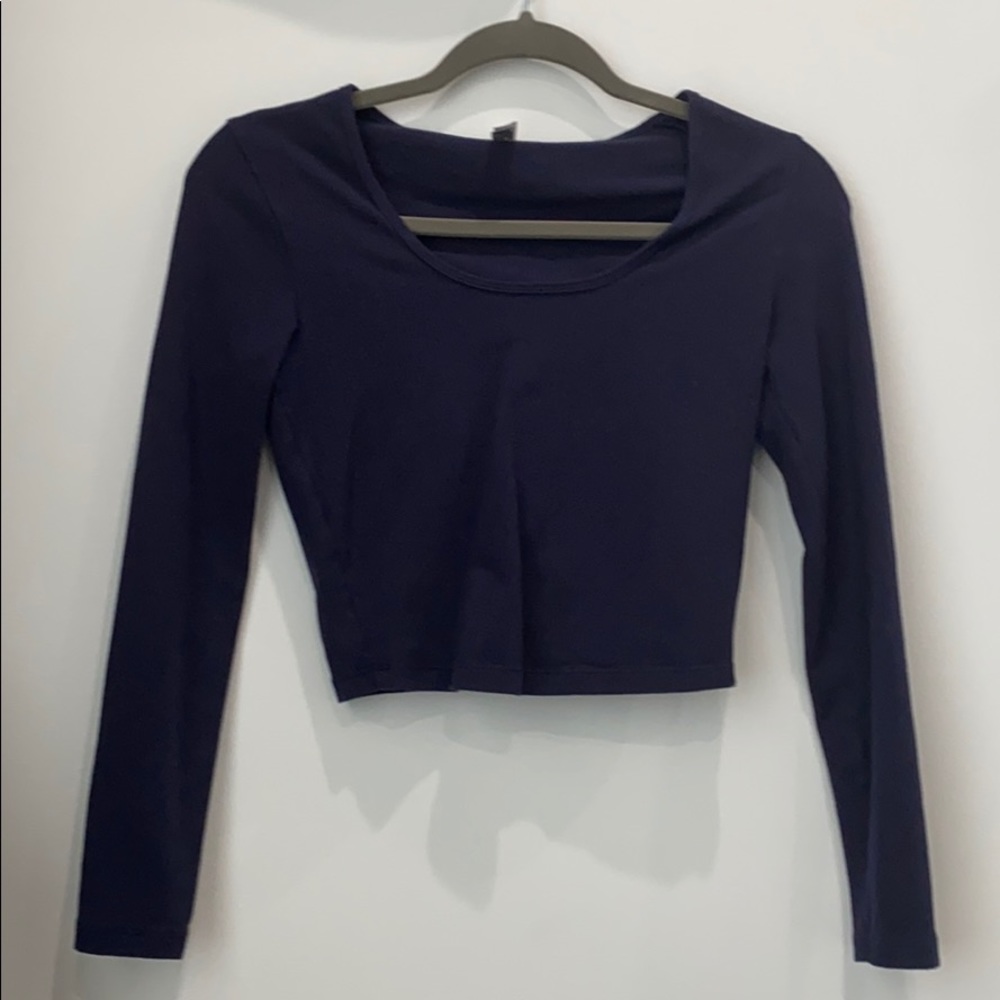 Cropped navy blue soft long sleeve t shirt